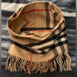 Burberry snood scarf